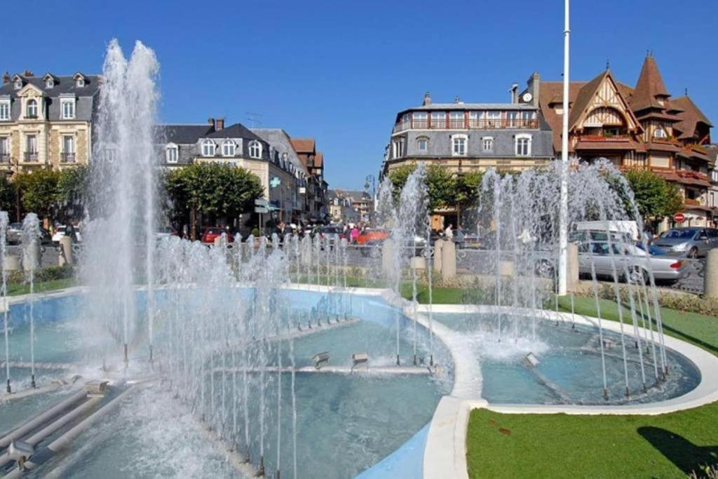 "Magnifique 2 Pieces Deauville" Piscine Et Jardin ภายนอก รูปภาพ