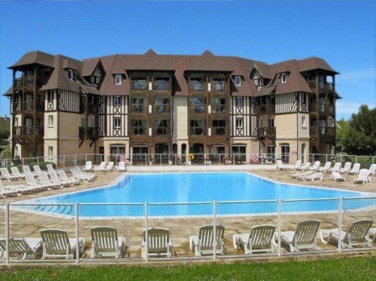 "Magnifique 2 Pieces Deauville" Piscine Et Jardin ภายนอก รูปภาพ